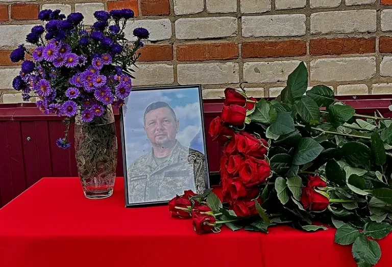 В Кадошкине открыли мемориальную доску погибшему на СВО выпускнику школы